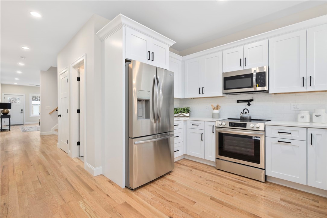 2907 Post Road 4