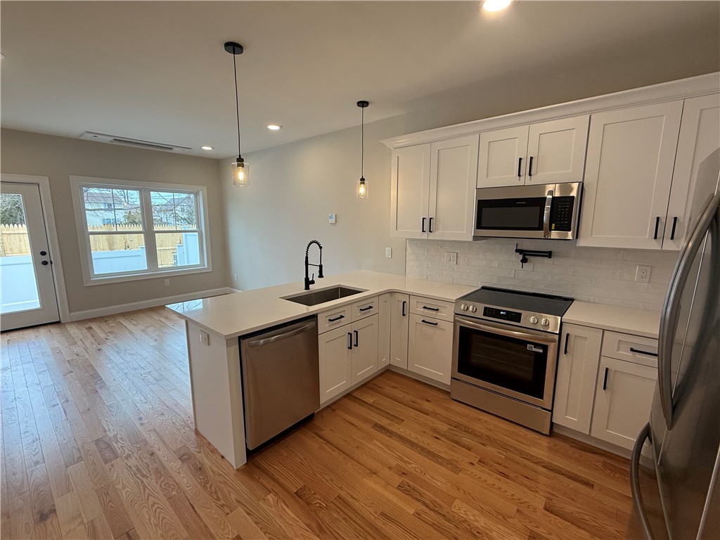 2907 Post Road 6