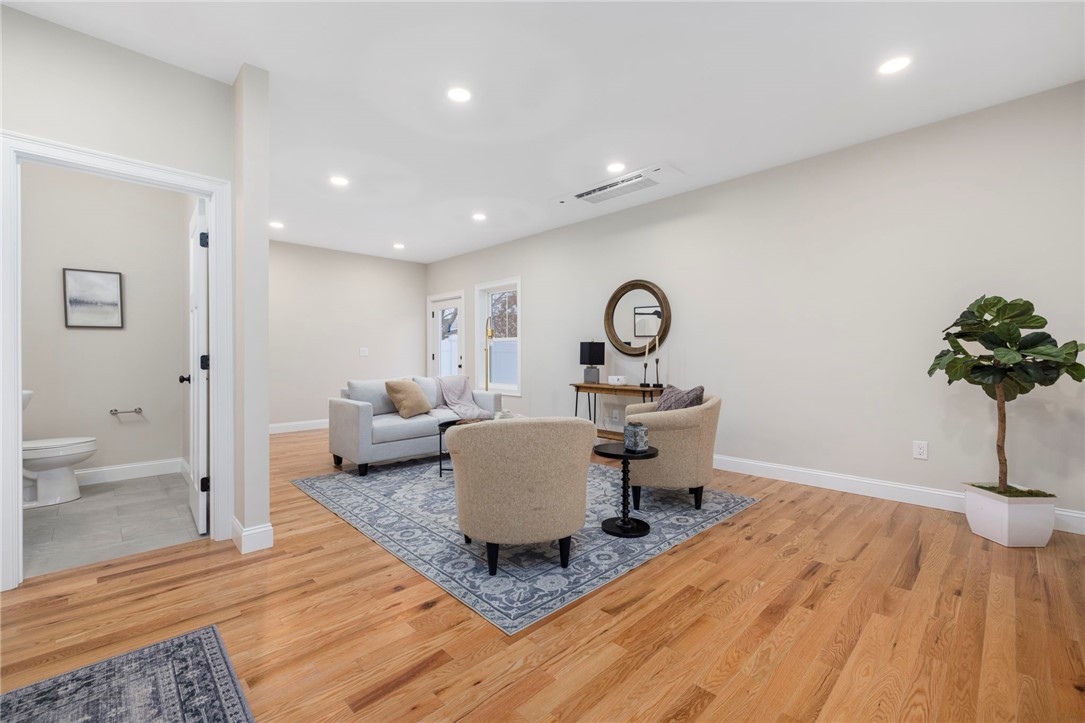 2907 Post Road 1