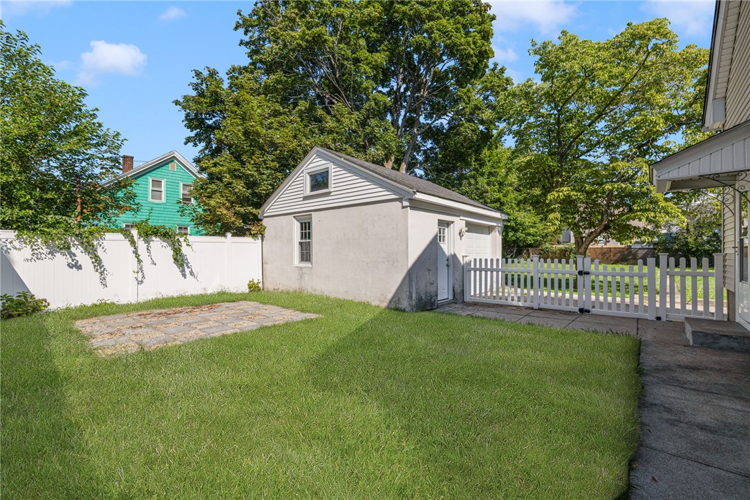42 Victoria Avenue