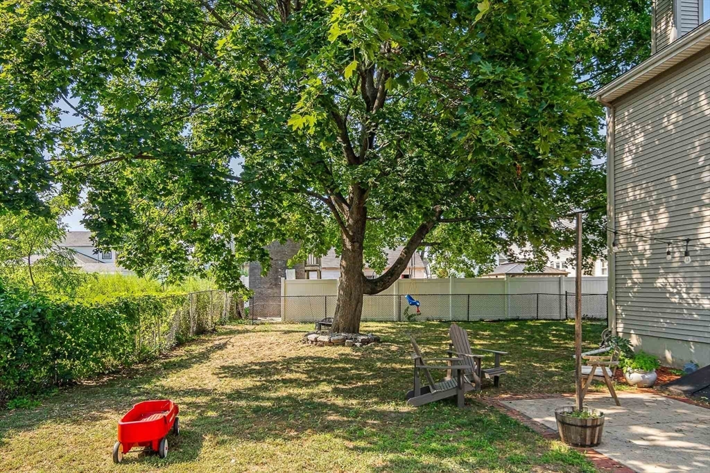 15 Bunker St # 2
