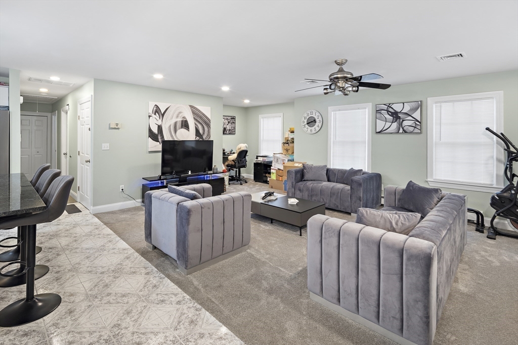15 Bunker St # 2