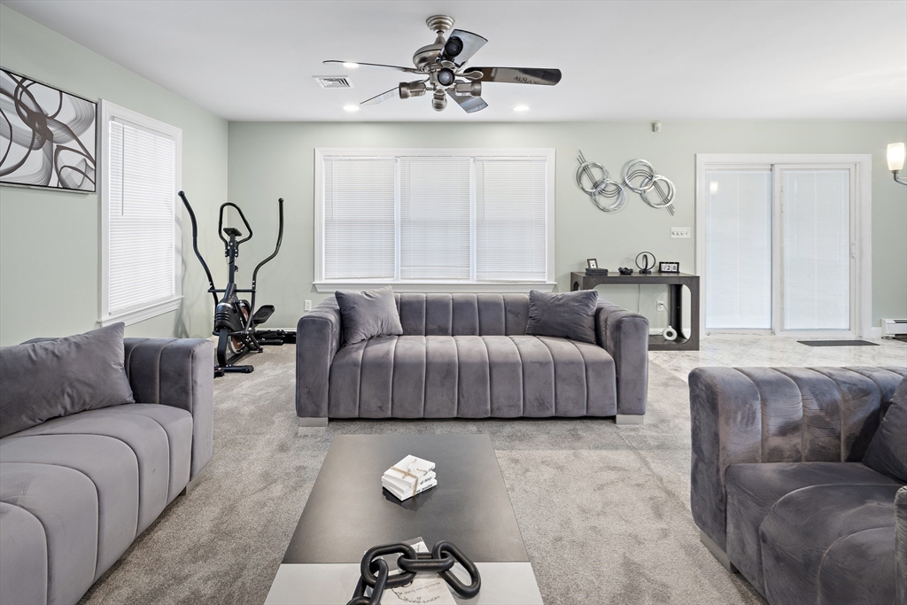 15 Bunker St # 2