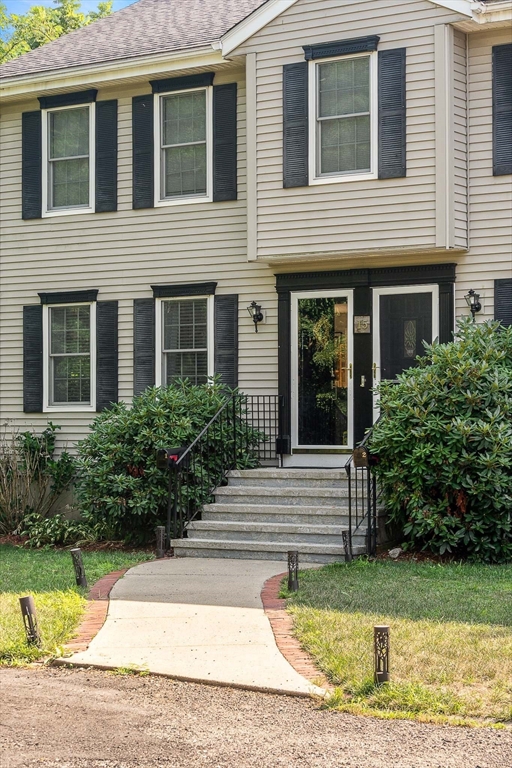 15 Bunker St # 2