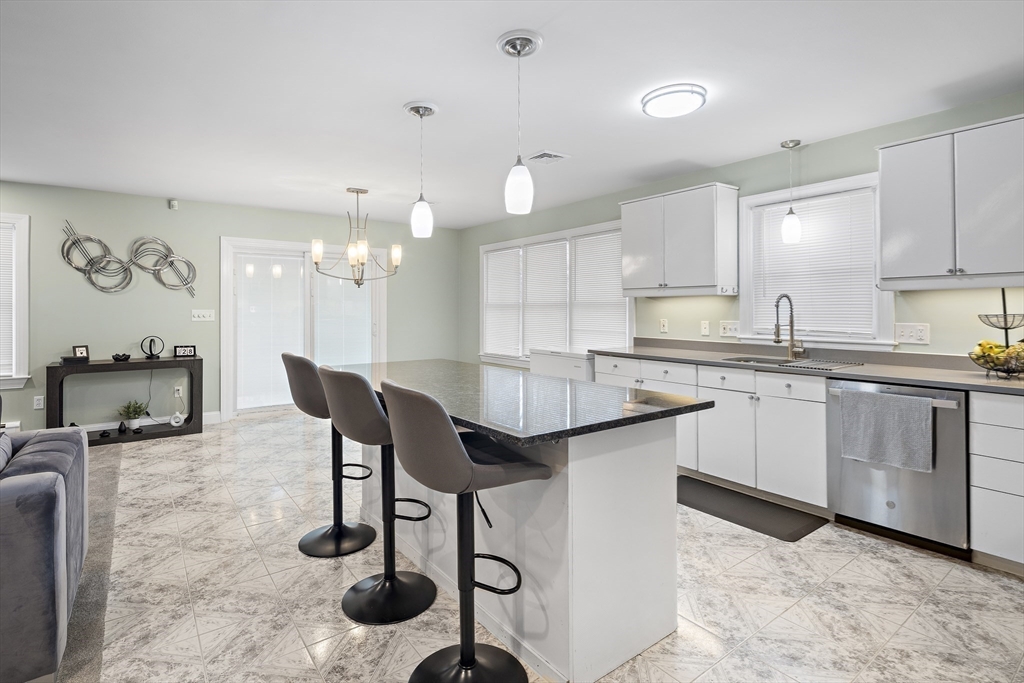 15 Bunker St # 2