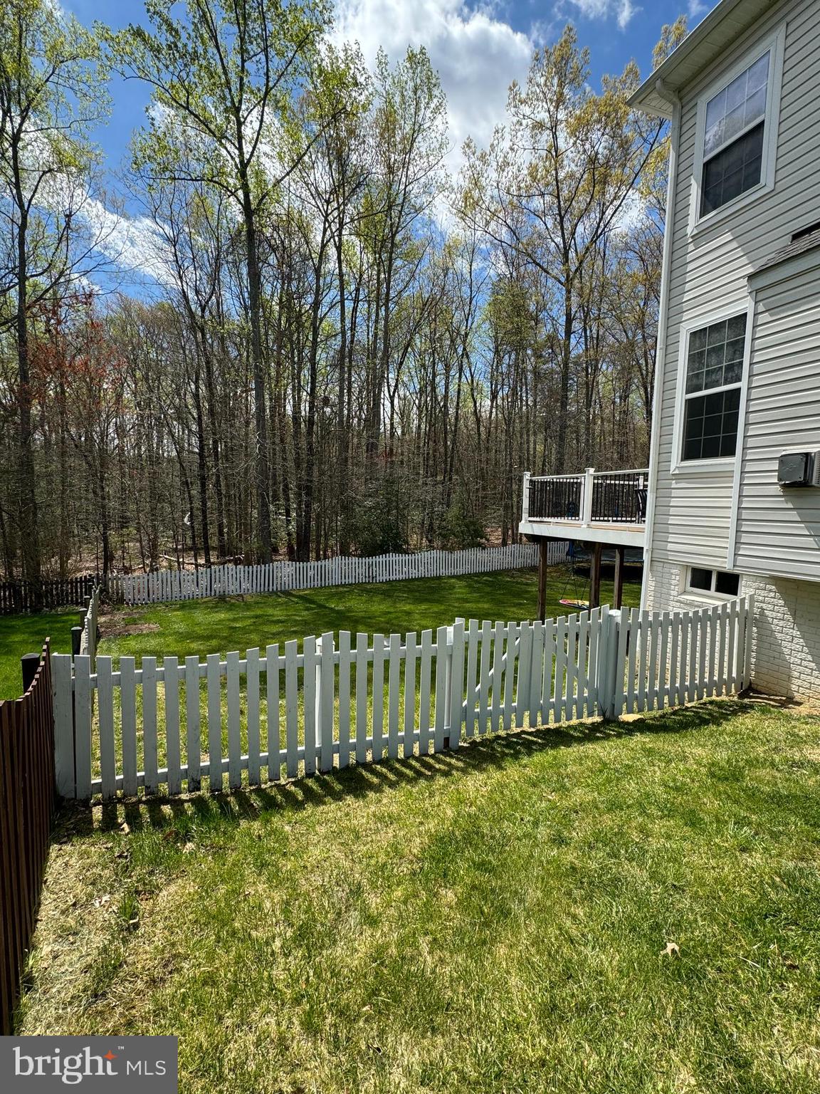 5239 POND VIEW COURT