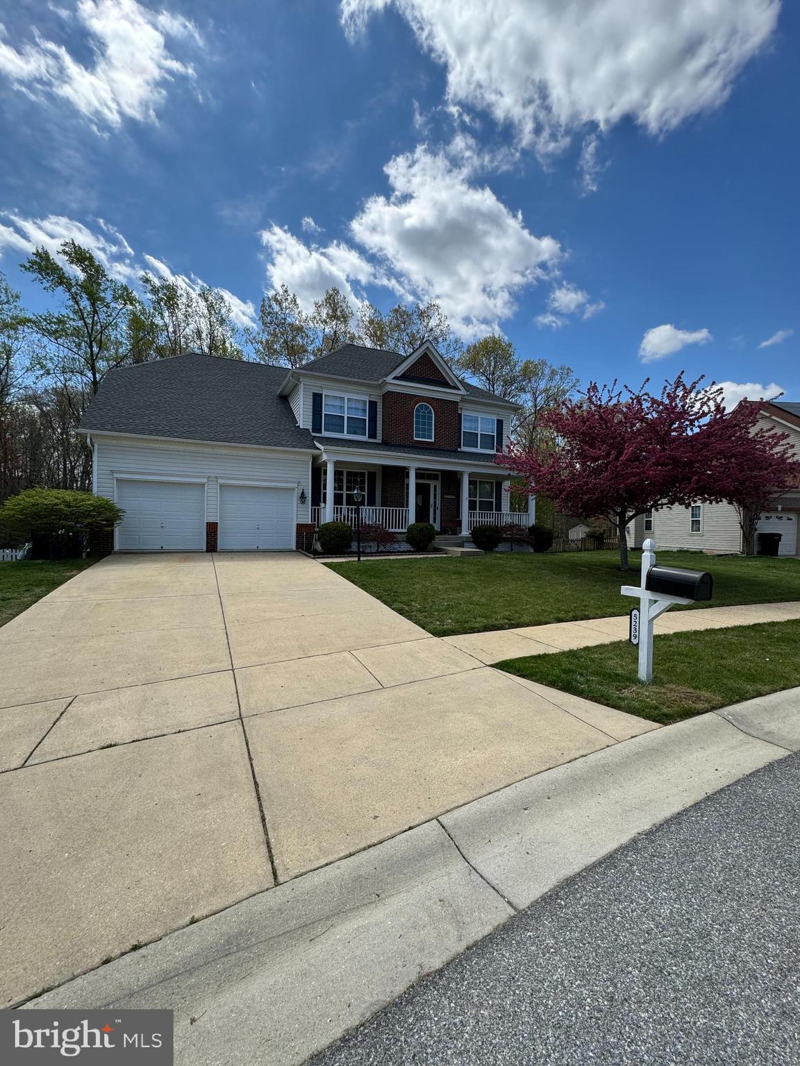 5239 POND VIEW COURT