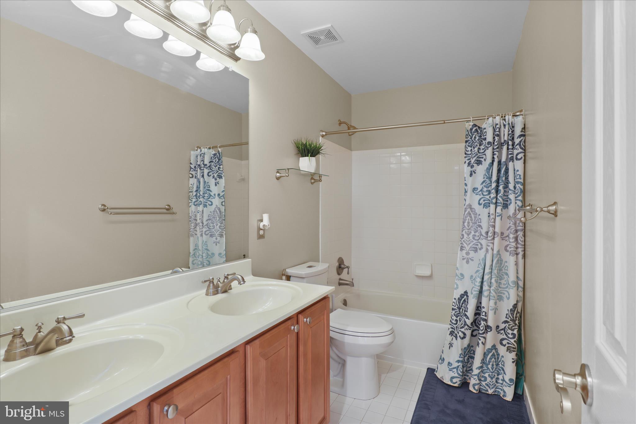 5678 CABINWOOD COURT