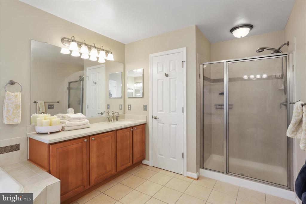 5678 CABINWOOD COURT