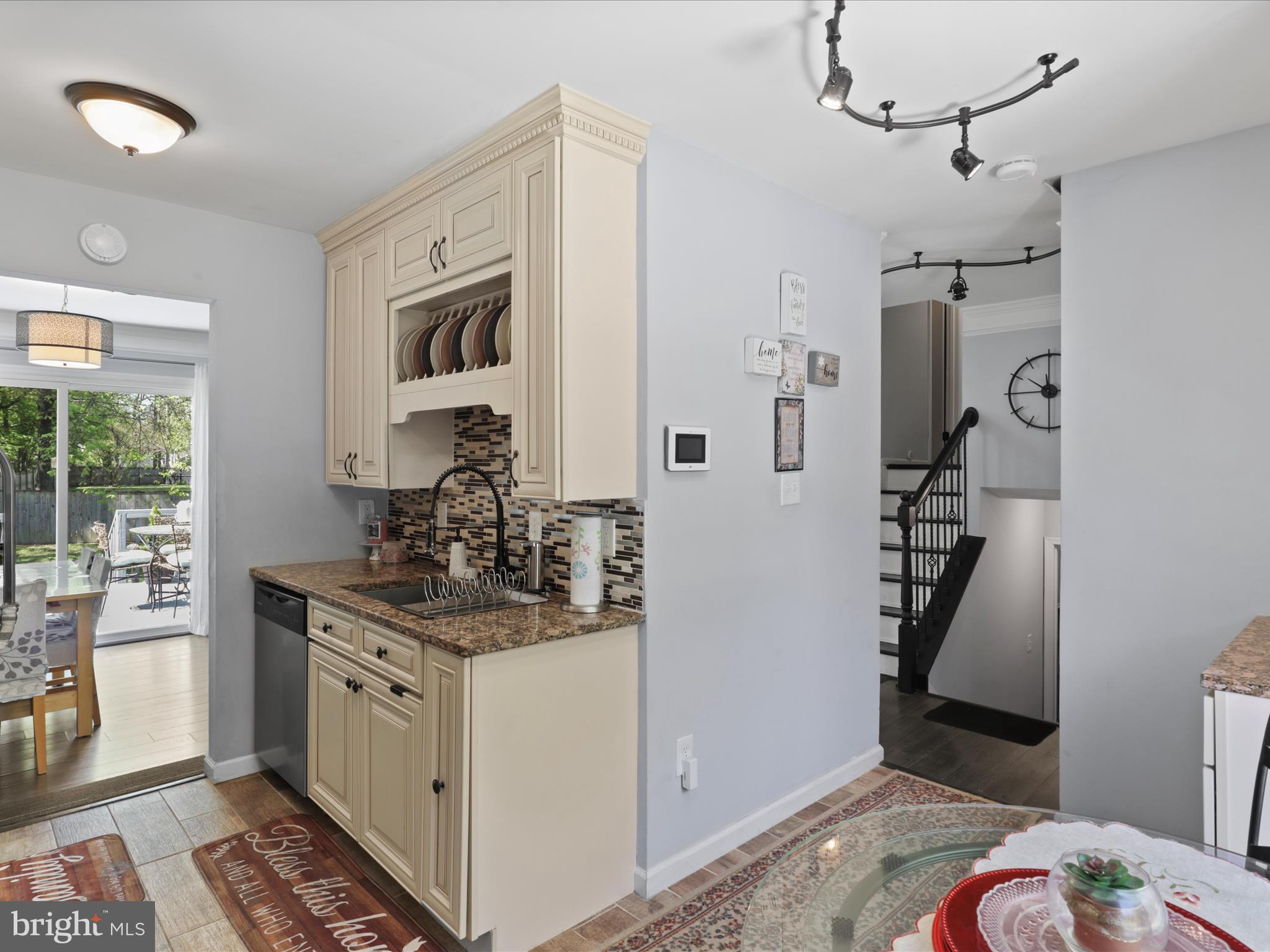 12209 GABLE LANE