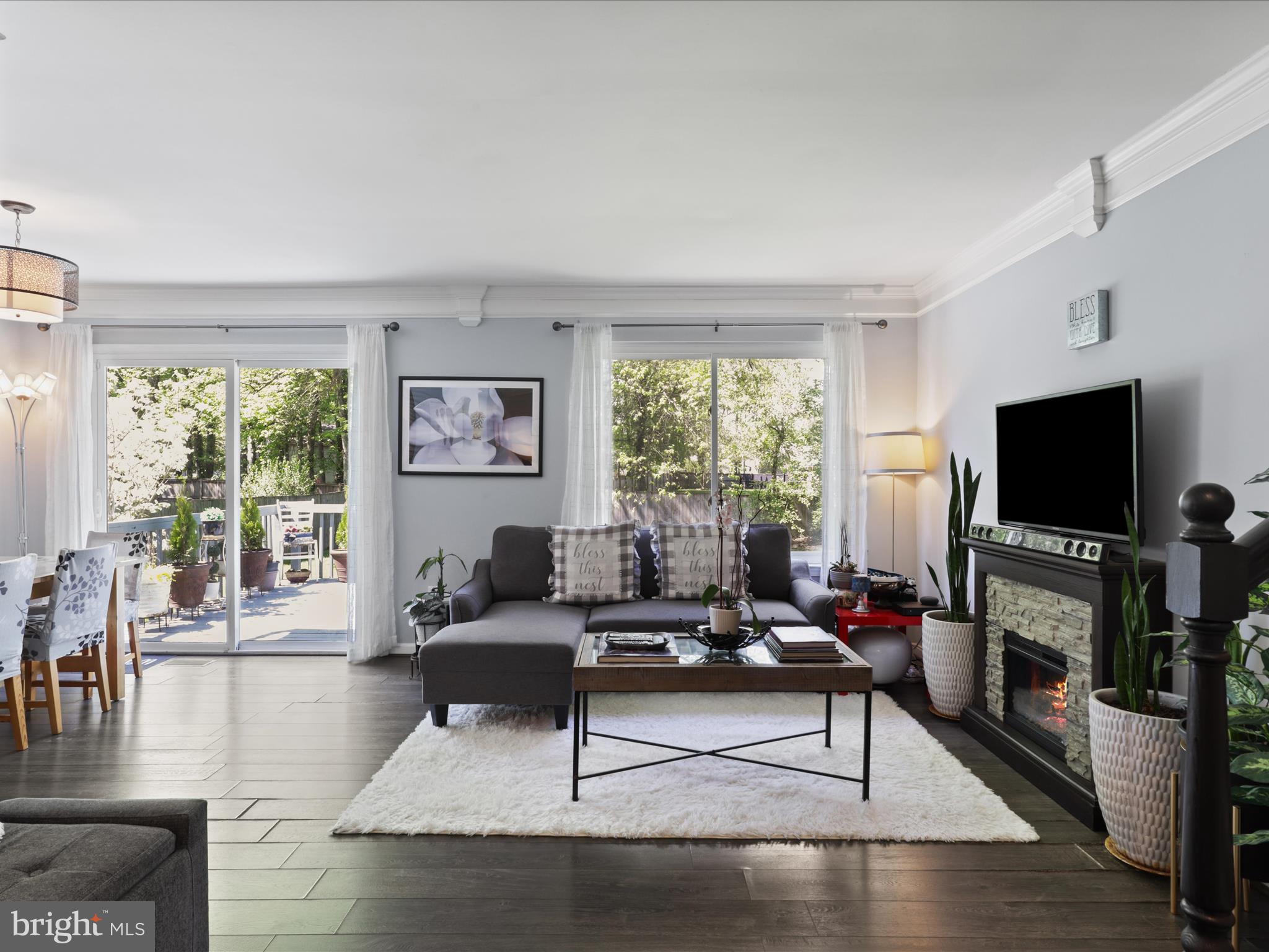 12209 GABLE LANE