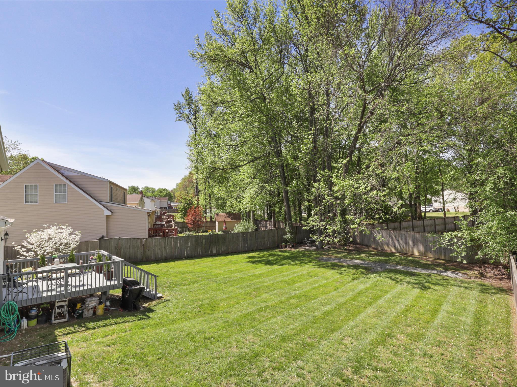 12209 GABLE LANE