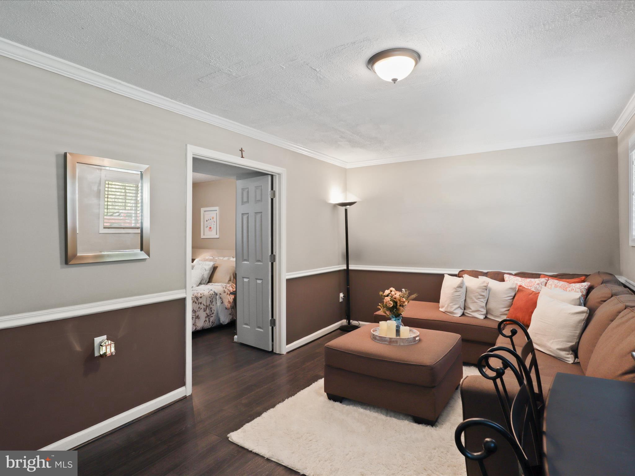 12209 GABLE LANE
