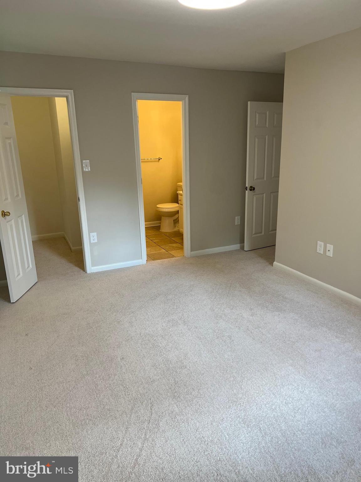 3070 SOUTHERN ELM COURT