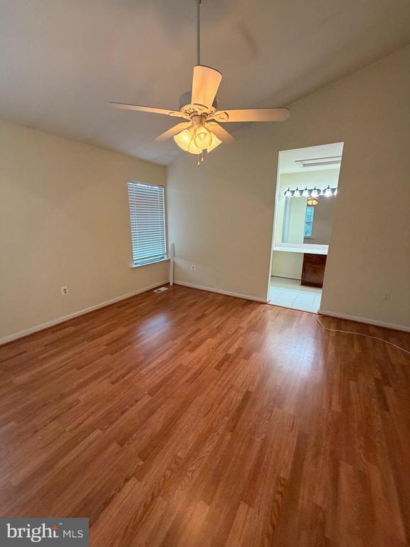 8818 RIDGE HOLLOW COURT