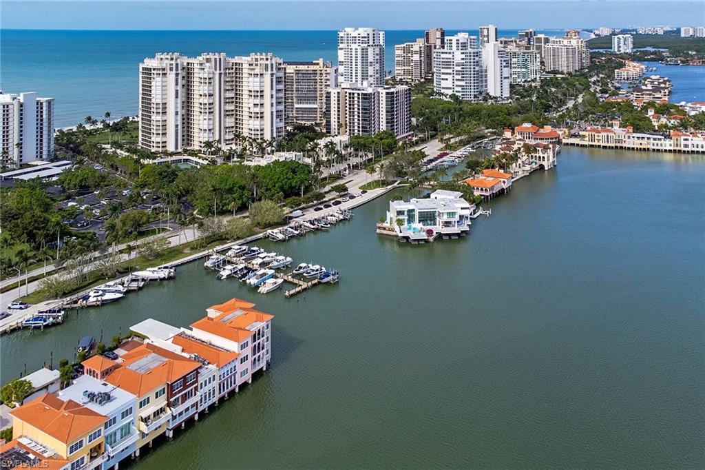 4090 Gulf Shore BLVD N