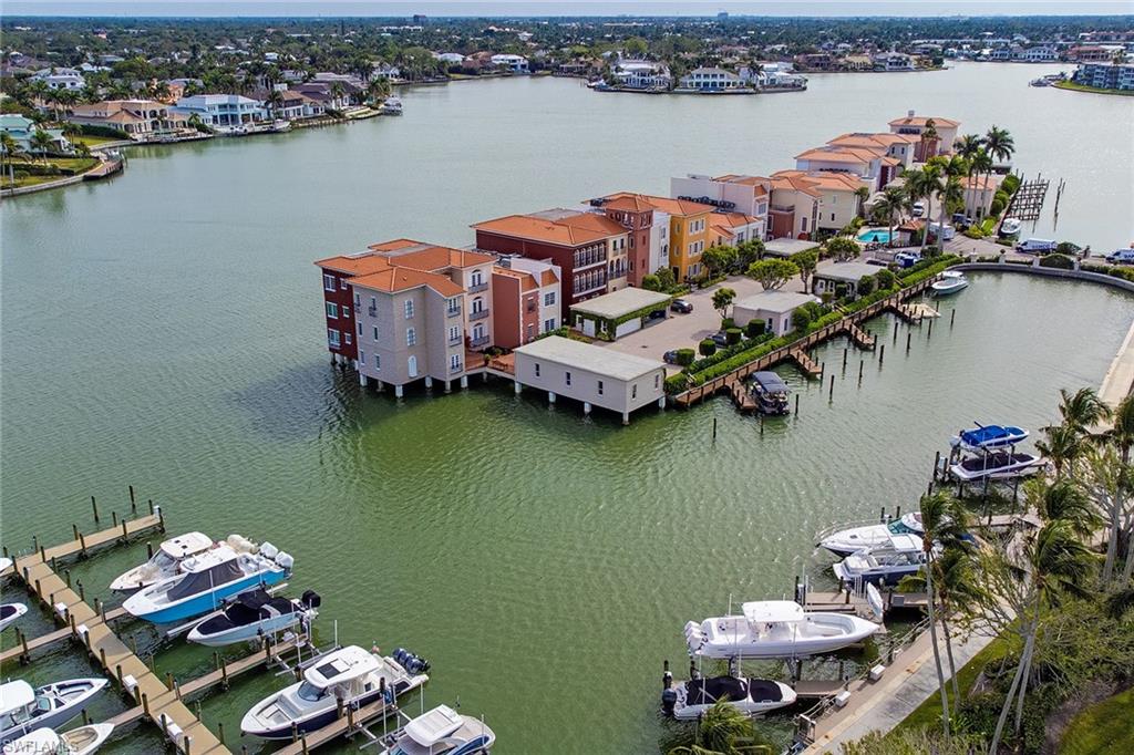 4090 Gulf Shore BLVD N