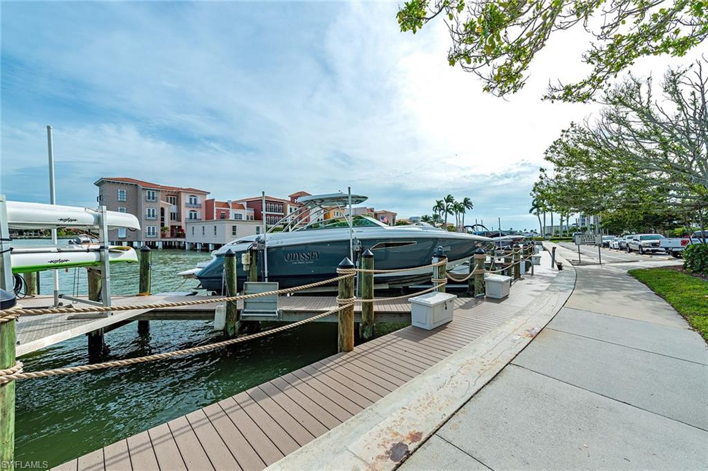 4090 Gulf Shore BLVD N