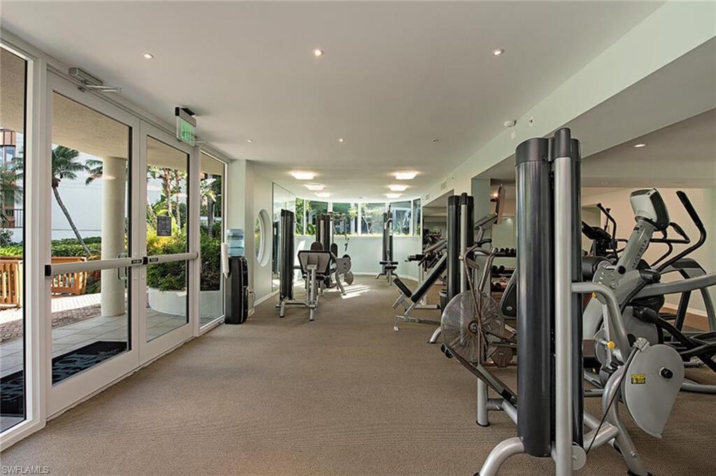 4251 Gulf Shore BLVD N # 20A