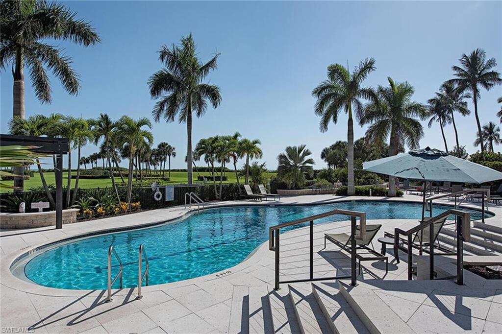 4251 Gulf Shore BLVD N # 20A