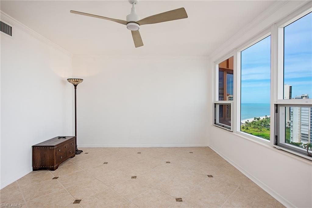 4251 Gulf Shore BLVD N # 20A