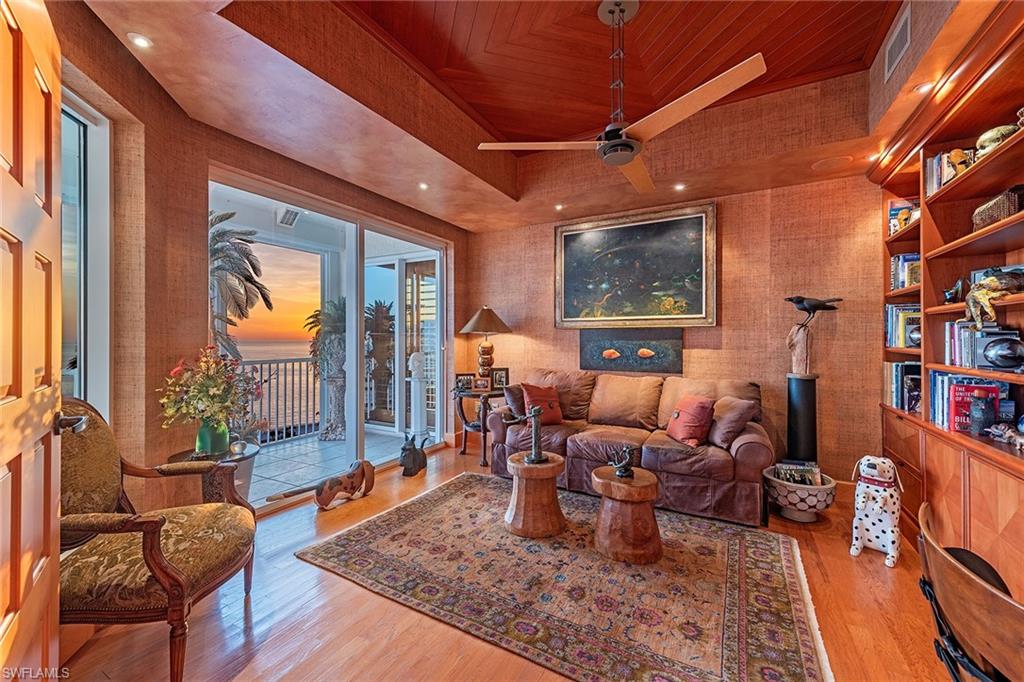 4201 Gulf Shore BLVD N # 1901