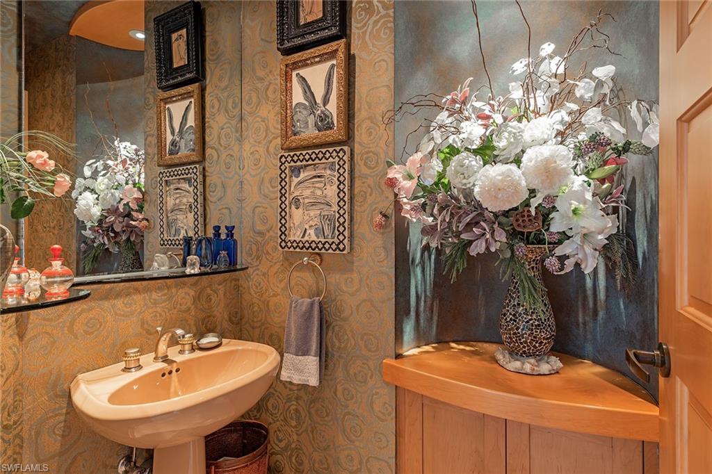 4201 Gulf Shore BLVD N # 1901