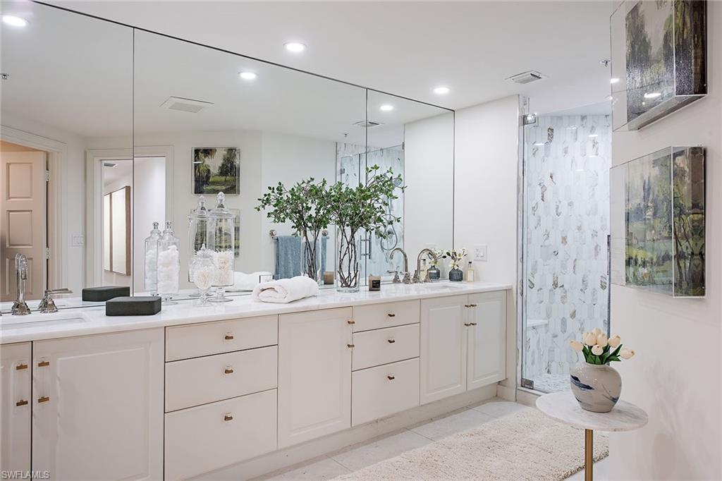 3991 Gulf Shore BLVD N # 801