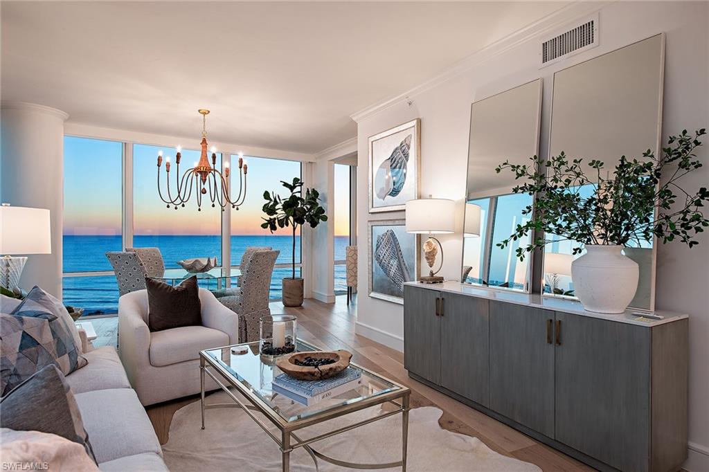 3991 Gulf Shore BLVD N # 801