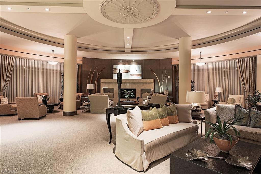 4501 Gulf Shore BLVD N # 1005