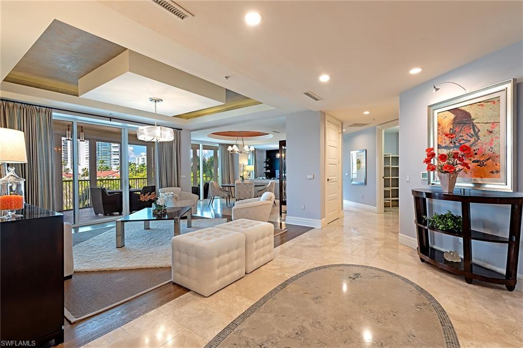 4501 Gulf Shore BLVD N # 404