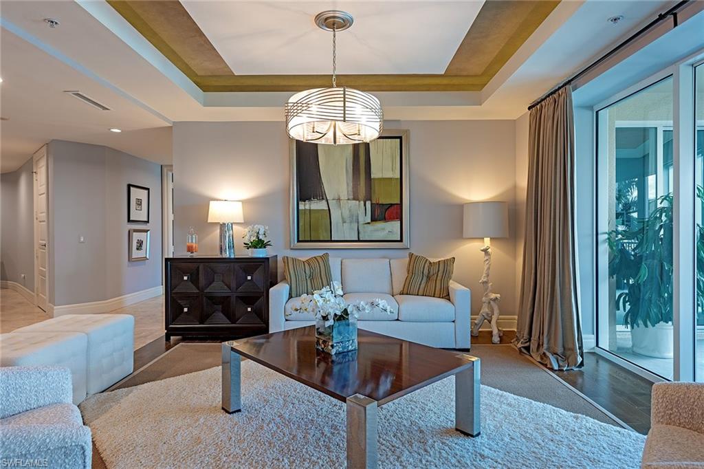 4501 Gulf Shore BLVD N # 404