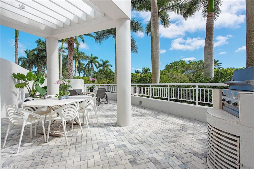 4151 Gulf Shore BLVD N # 201