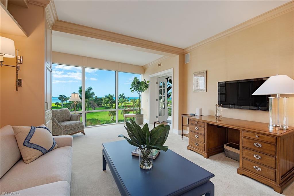 4201 Gulf Shore BLVD N # 402