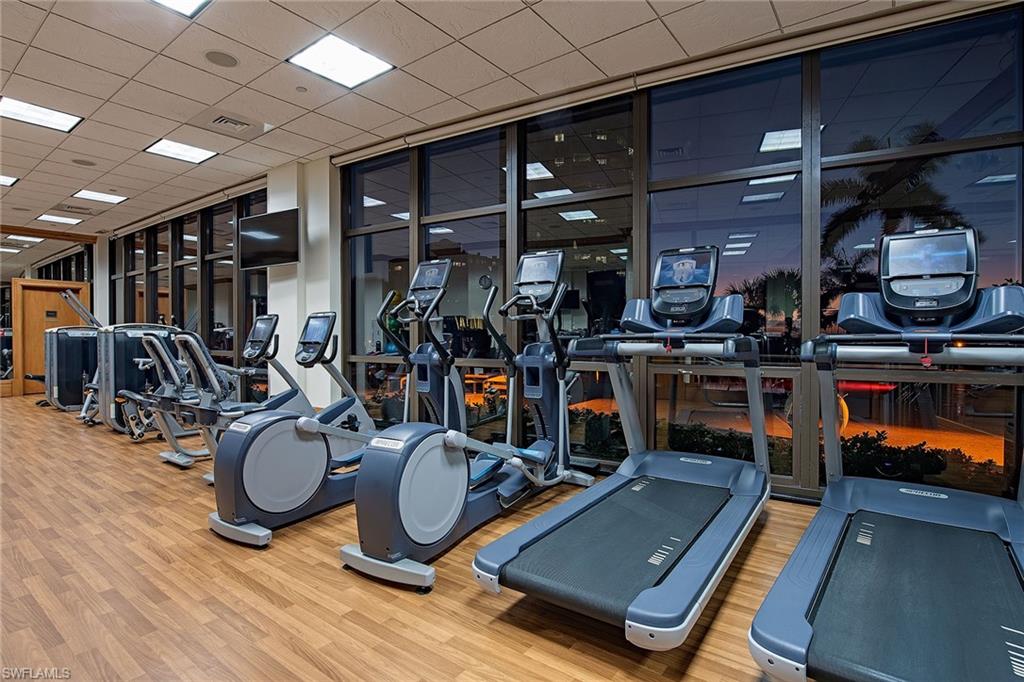 4201 Gulf Shore BLVD N # 402