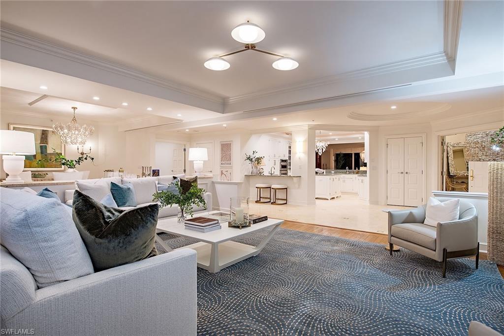 4201 Gulf Shore BLVD N # 402