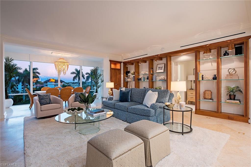 4201 Gulf Shore BLVD N # 402