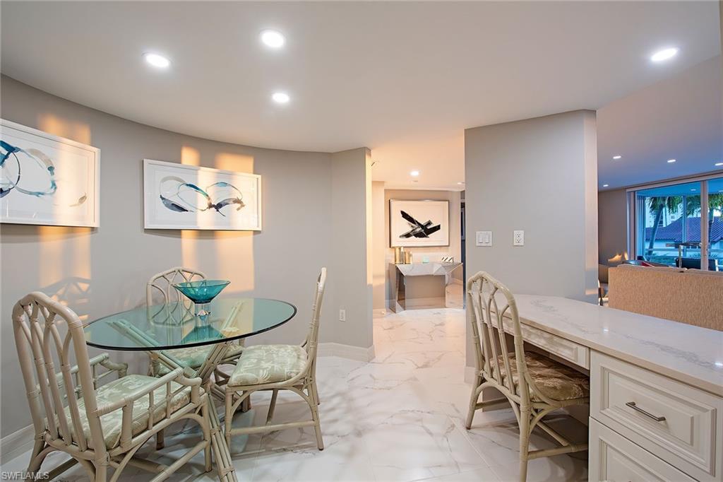 4751 Gulf Shore BLVD N # 406