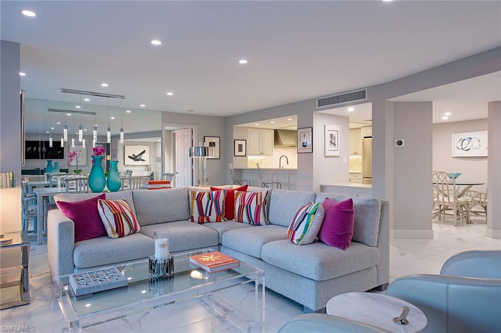 4751 Gulf Shore BLVD N # 406