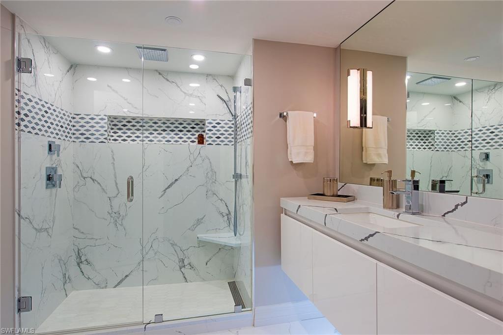 4751 Gulf Shore BLVD N # 406