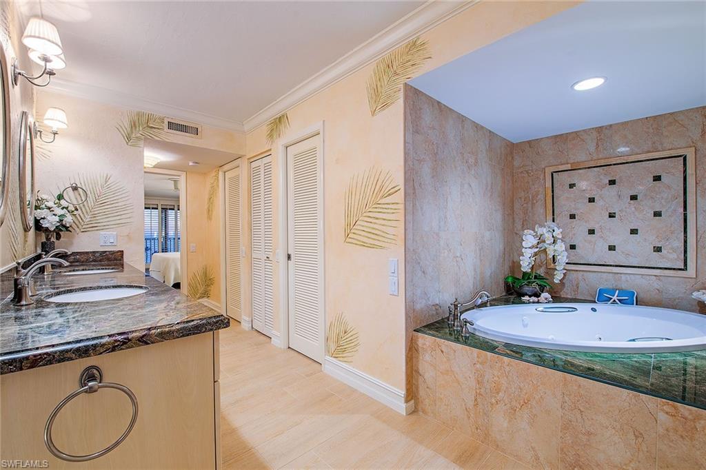 4401 Gulf Shore BLVD N # C905