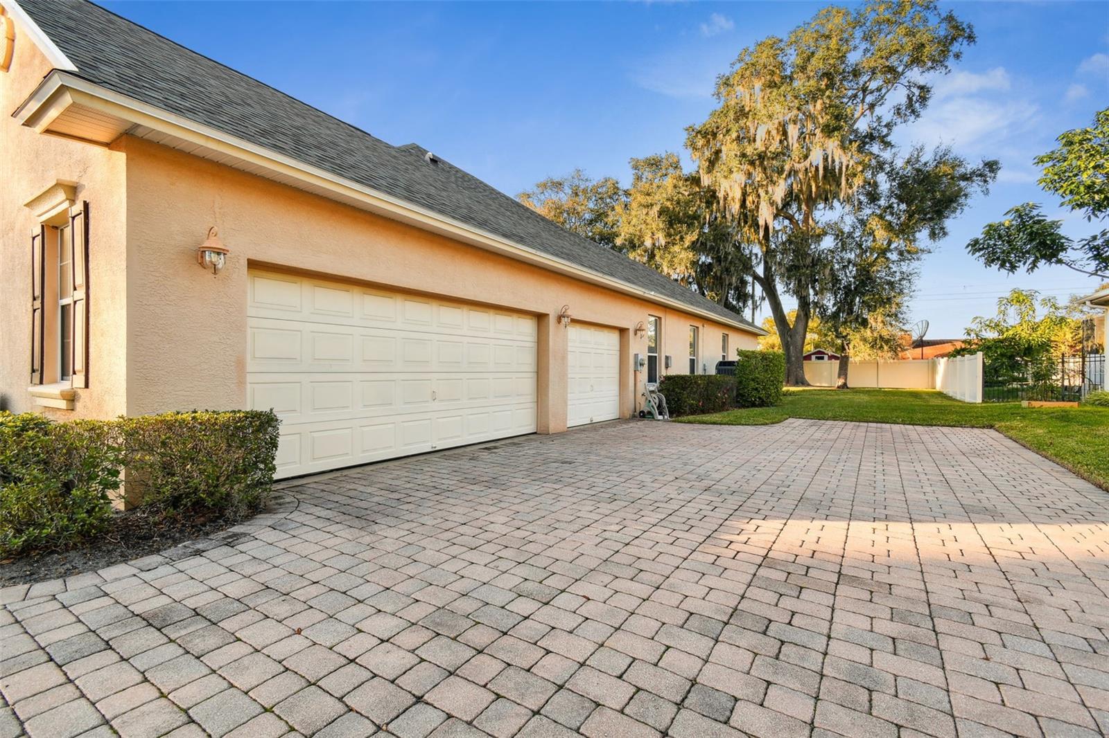 1012 ASHTON WOODS LANE