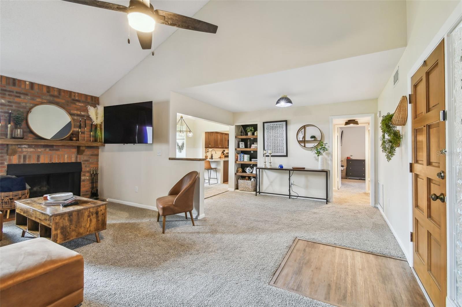 4114 PINELAKE LN #202