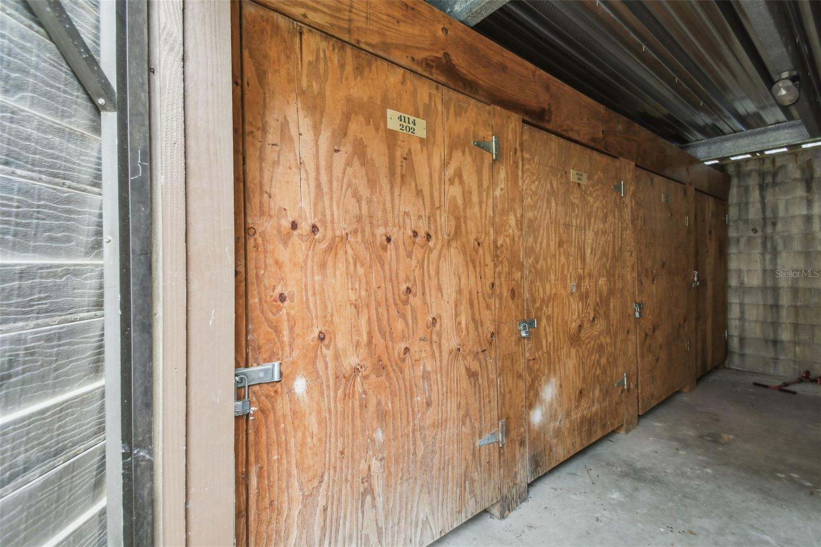 4114 PINELAKE LN #202