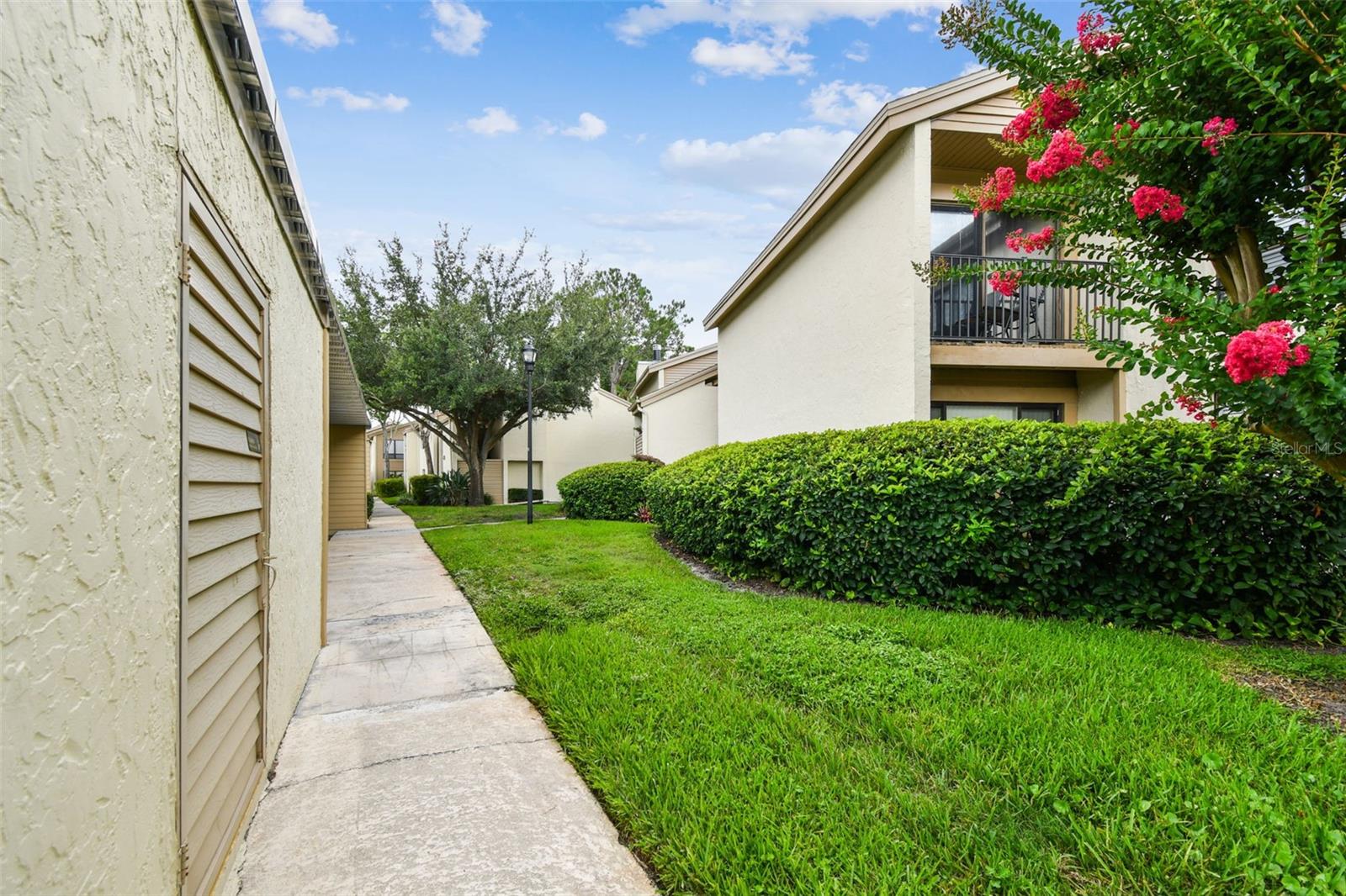 4114 PINELAKE LN #202