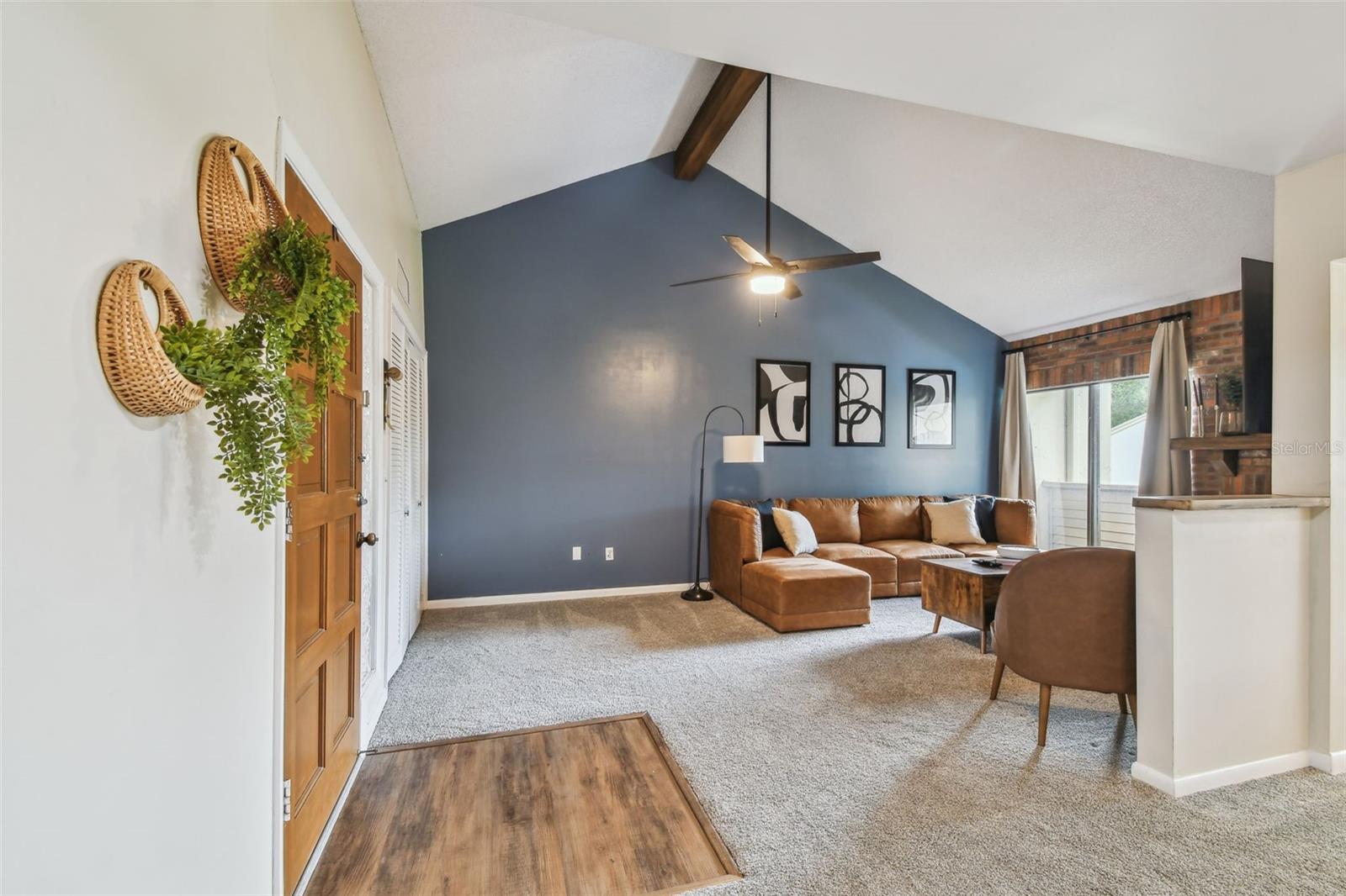 4114 PINELAKE LN #202