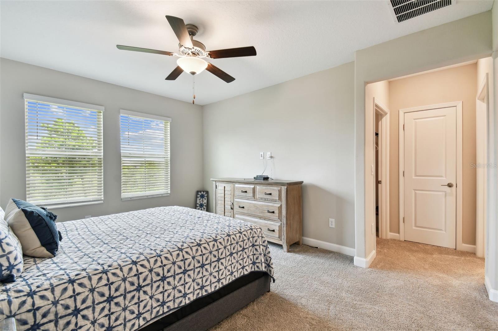 10282 ECHO DOCK LOOP