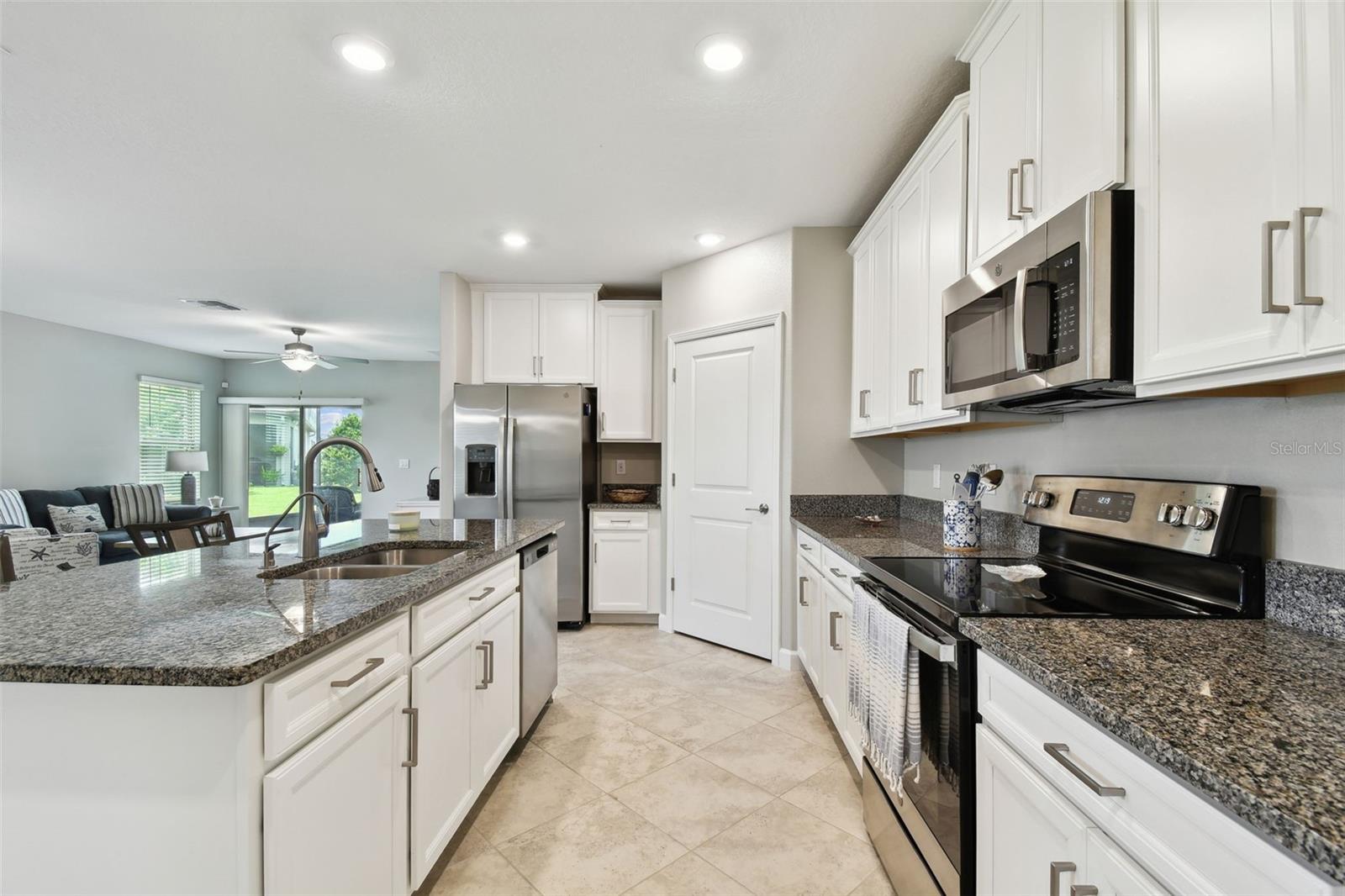 10282 ECHO DOCK LOOP