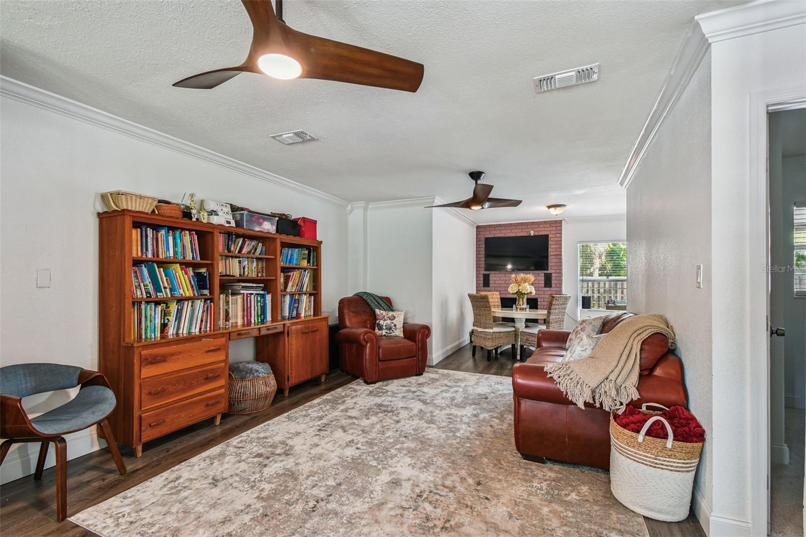 7327 WINCHESTER DR