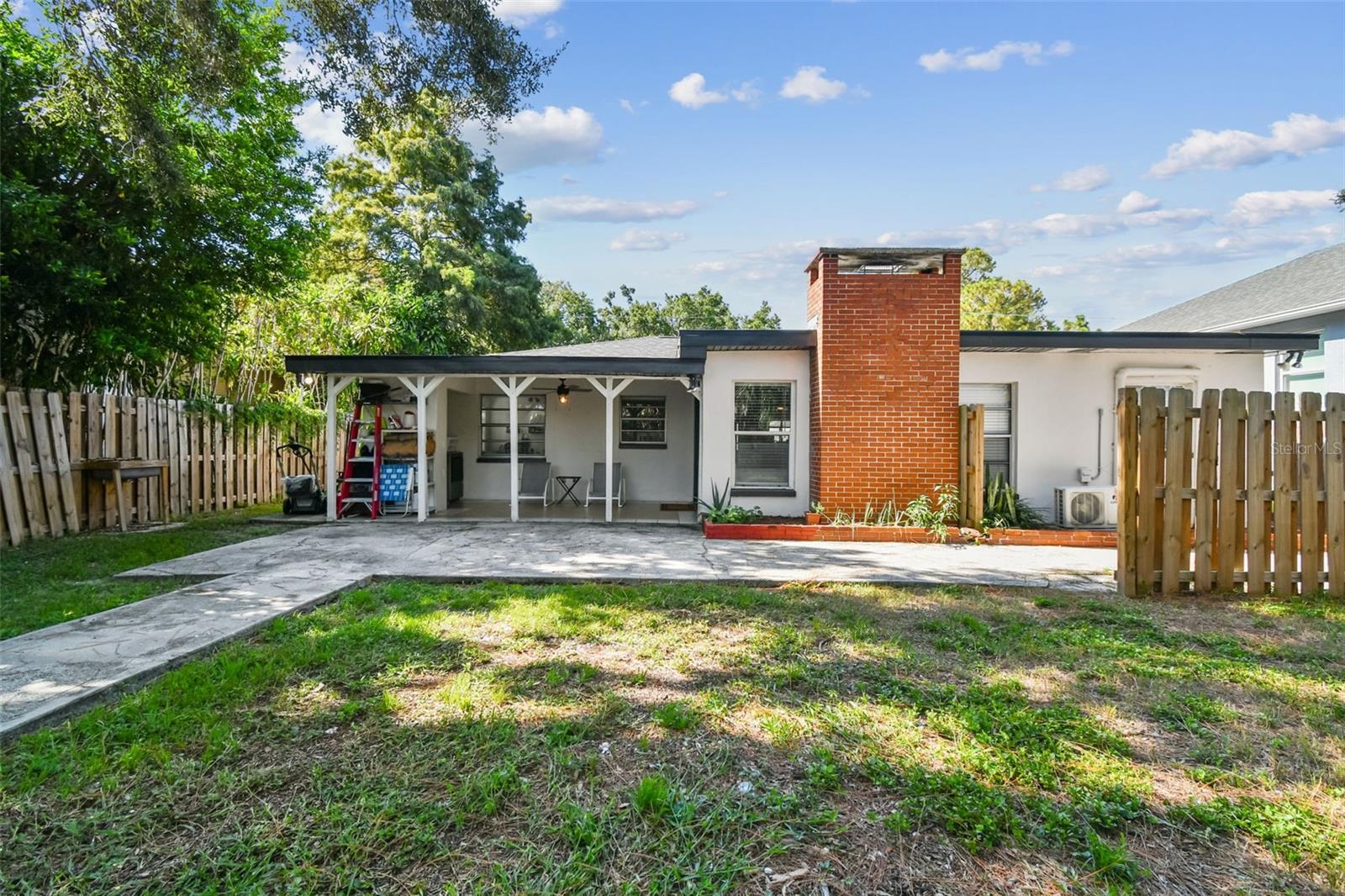 7327 WINCHESTER DR